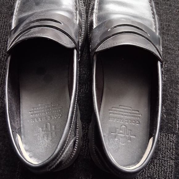 Cole Haan Classic Black Men's Slip-On Loafers - Picture 4 of 8